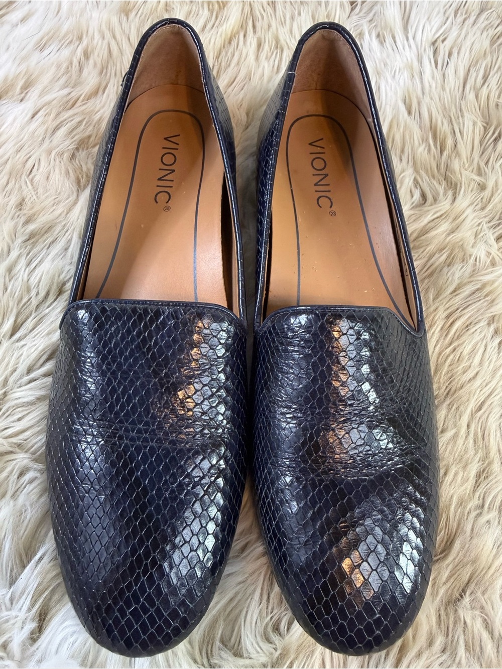 Vionic Willa Boa Navy Snake Embossed Loafers Women’s 8